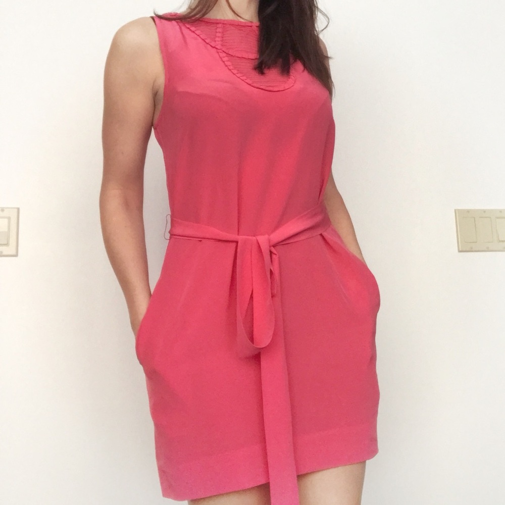 BCBG MaxAzria Coral Silk Summer Shift Dress 🌺